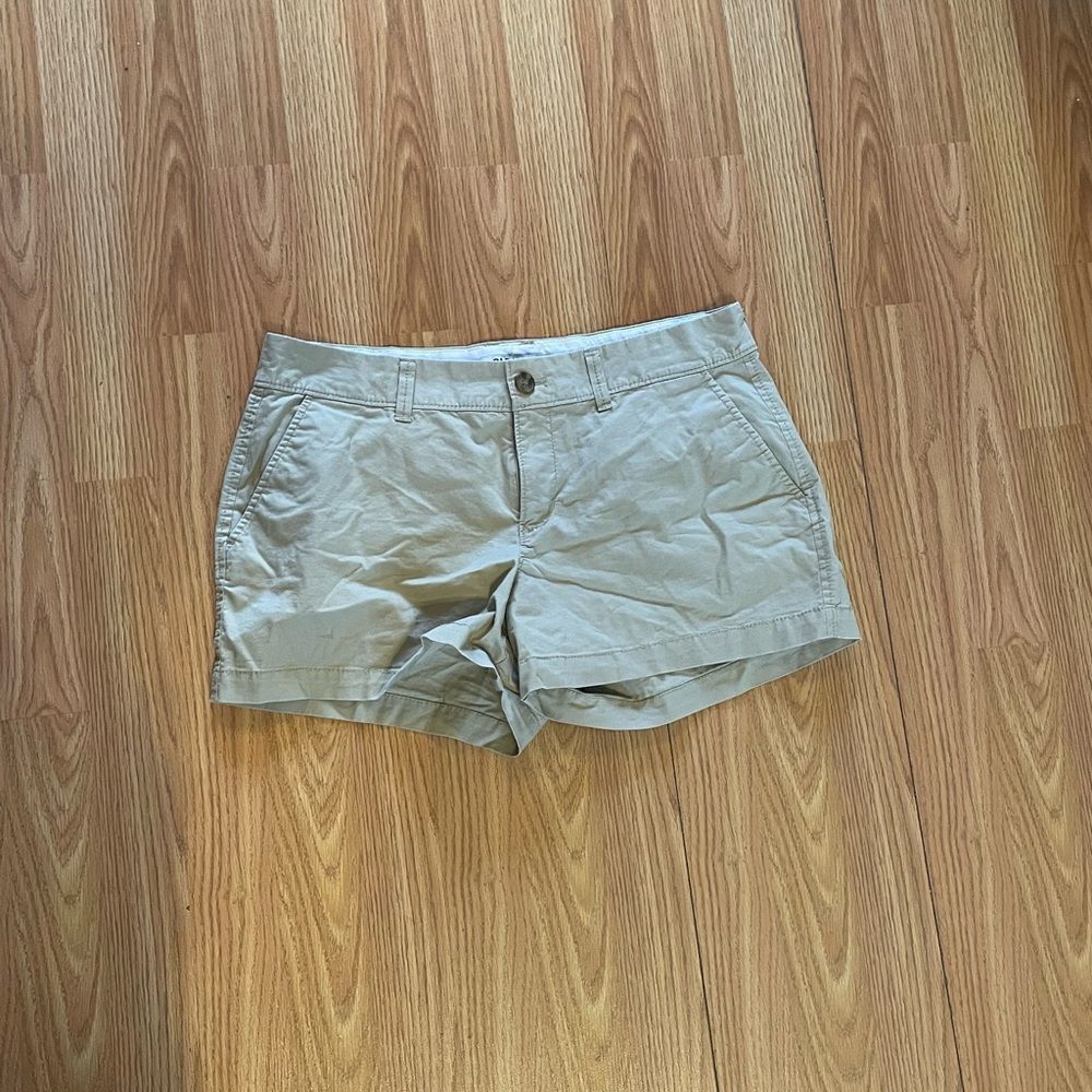 Old NAVY  KHAKI SHORTS